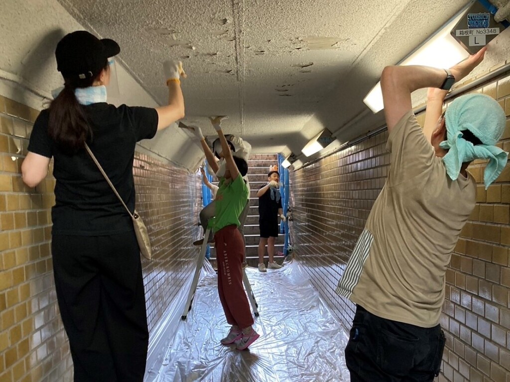 強羅駅　一般通路改修工事中
